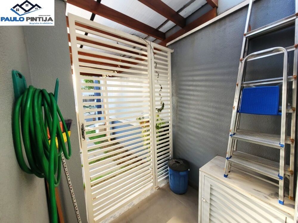 Casa à venda com 3 quartos, 110m² - Foto 10