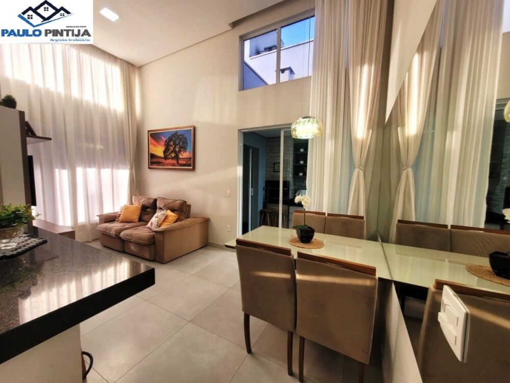 Casa à venda com 3 quartos, 110m² - Foto 1