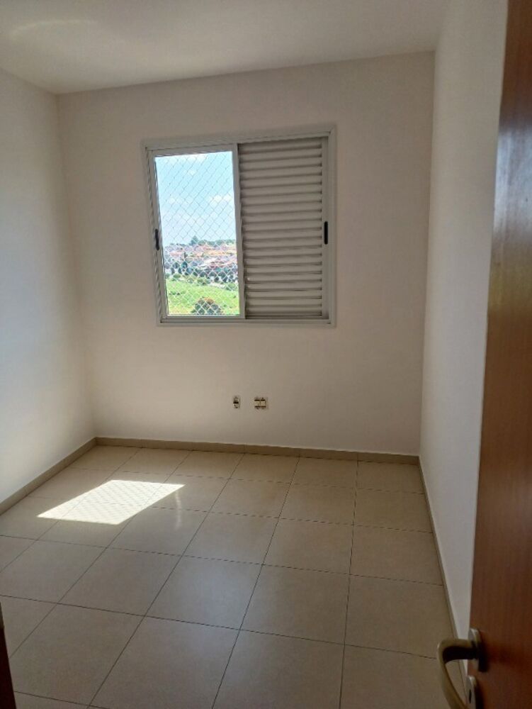Apartamento à venda com 4 quartos, 135m² - Foto 3
