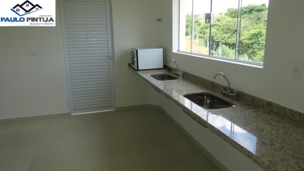 Casa à venda com 3 quartos, 204m² - Foto 8