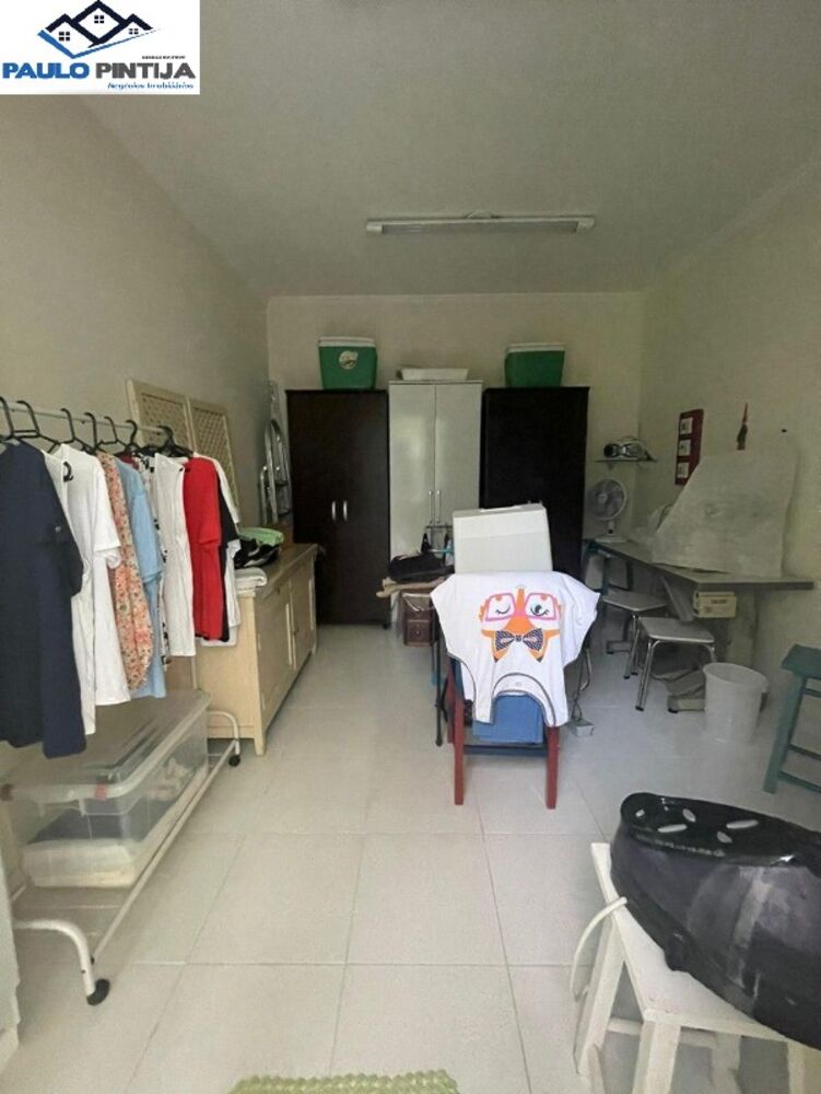 Casa à venda com 4 quartos, 387m² - Foto 4