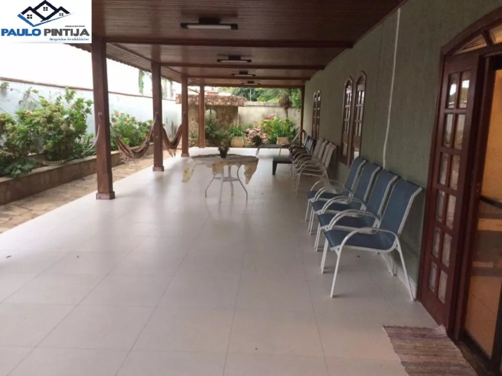 Casa à venda com 5 quartos, 608m² - Foto 1