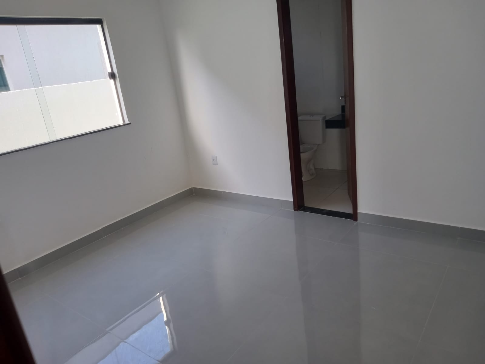 Casa à venda com 3 quartos, 275m² - Foto 3