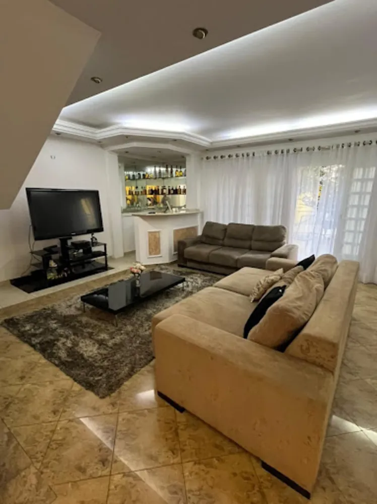 Sobrado, 3 quartos, 224 m² - Foto 2