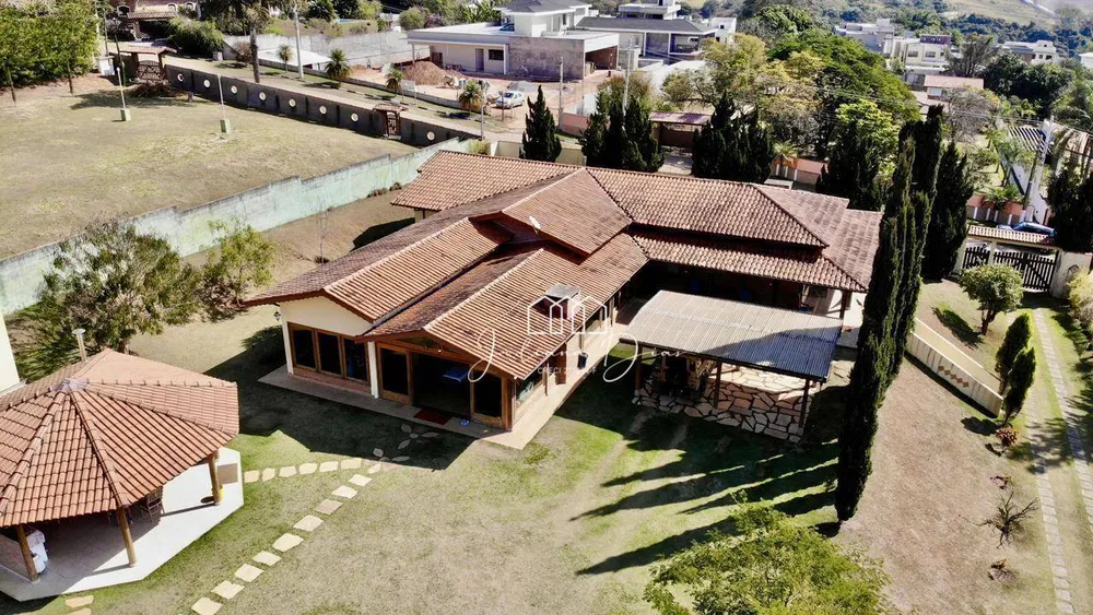 Chácara, 4 quartos, 4000 m² - Foto 1