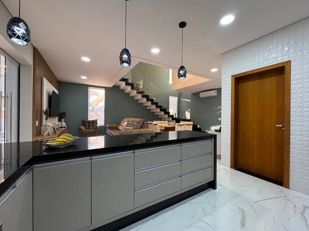 Sobrado, 3 quartos, 275 m² - Foto 2