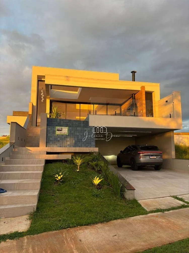 Sobrado, 4 quartos, 244 m² - Foto 1