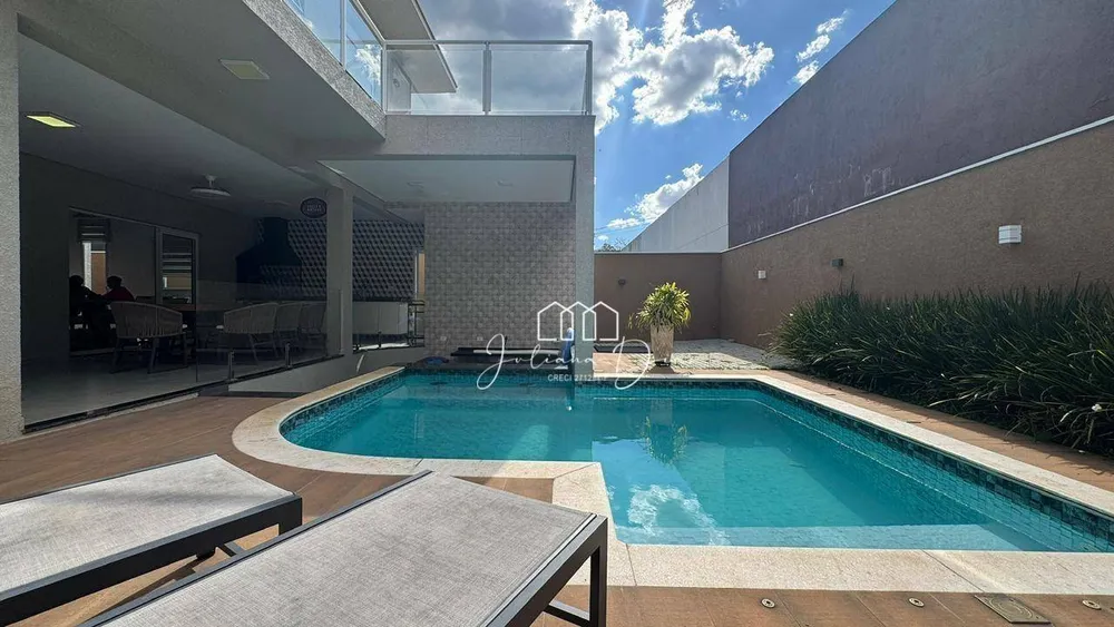 Sobrado, 3 quartos, 307 m² - Foto 2