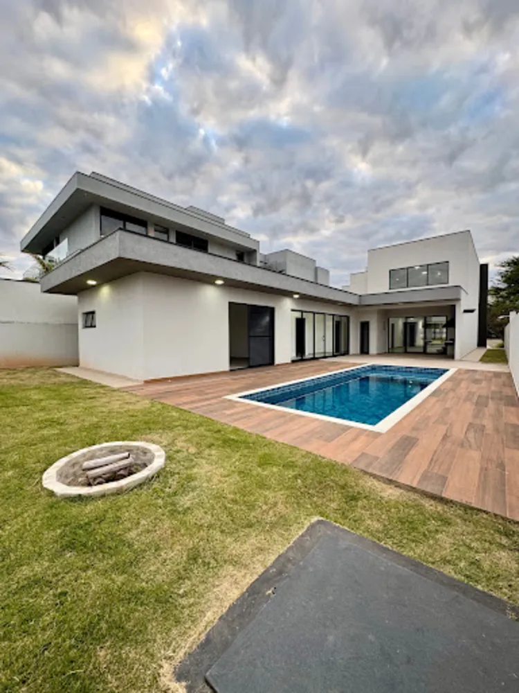 Sobrado, 4 quartos, 305 m² - Foto 4