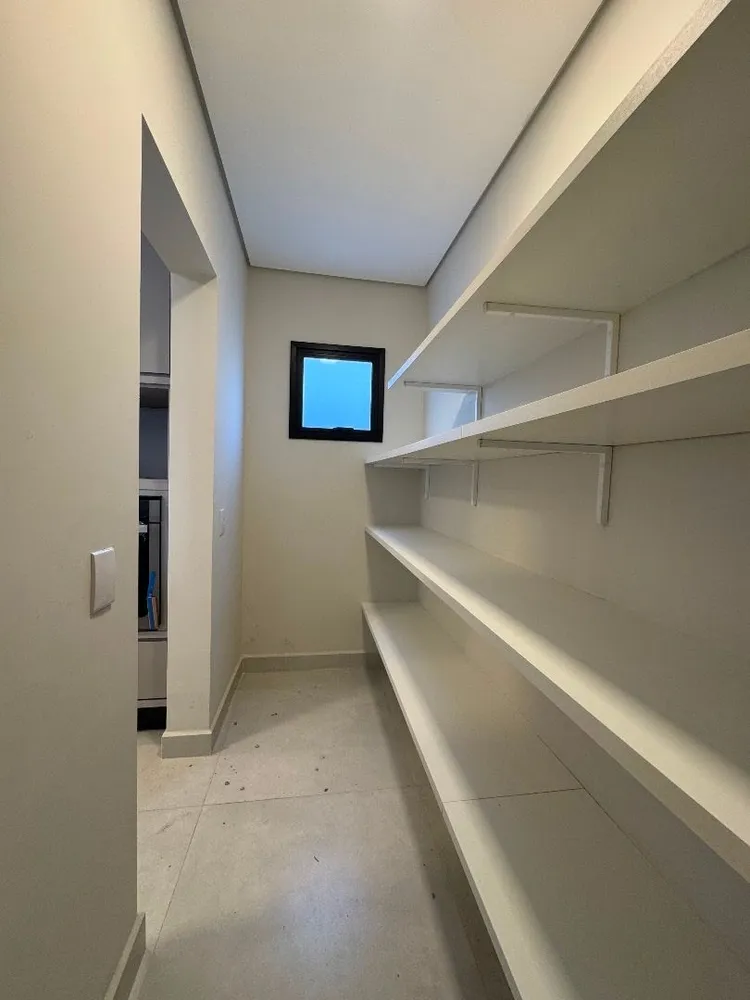 Sobrado, 3 quartos, 360 m² - Foto 1