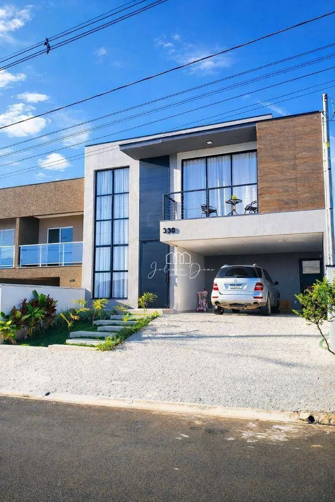 Sobrado, 4 quartos, 230 m² - Foto 1