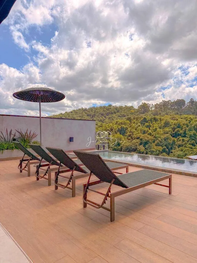 Sobrado, 4 quartos, 440 m² - Foto 1