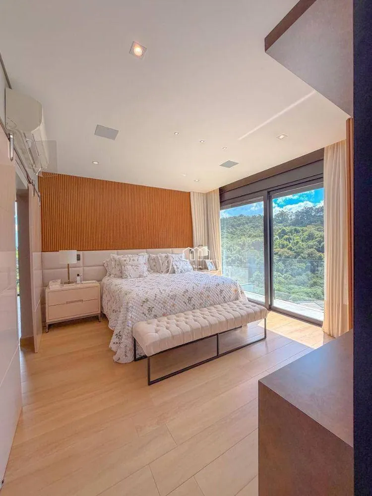 Sobrado, 4 quartos, 440 m² - Foto 4