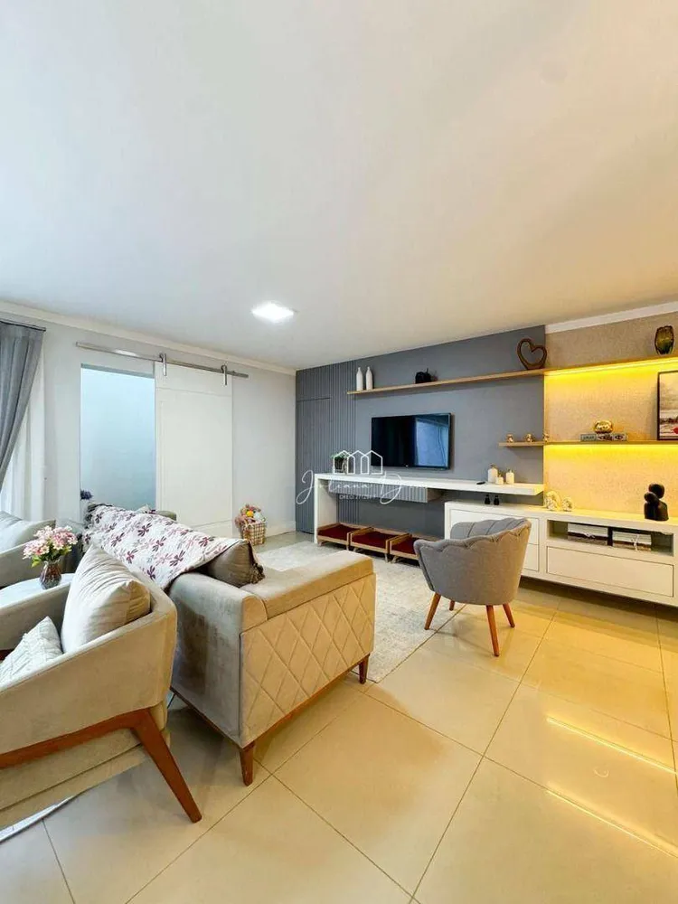 Sobrado, 4 quartos, 395 m² - Foto 2