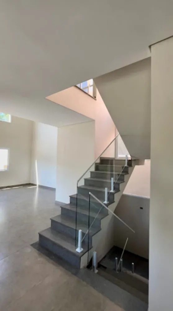 Sobrado, 4 quartos, 286 m² - Foto 1