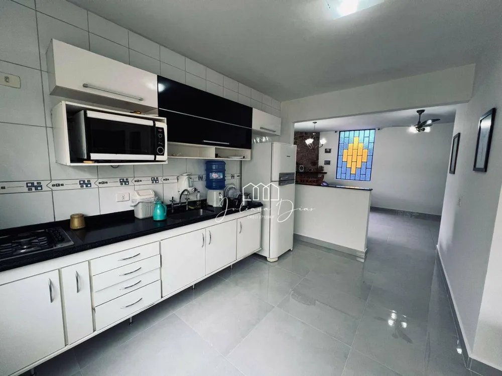 Casa, 4 quartos, 200 m² - Foto 9