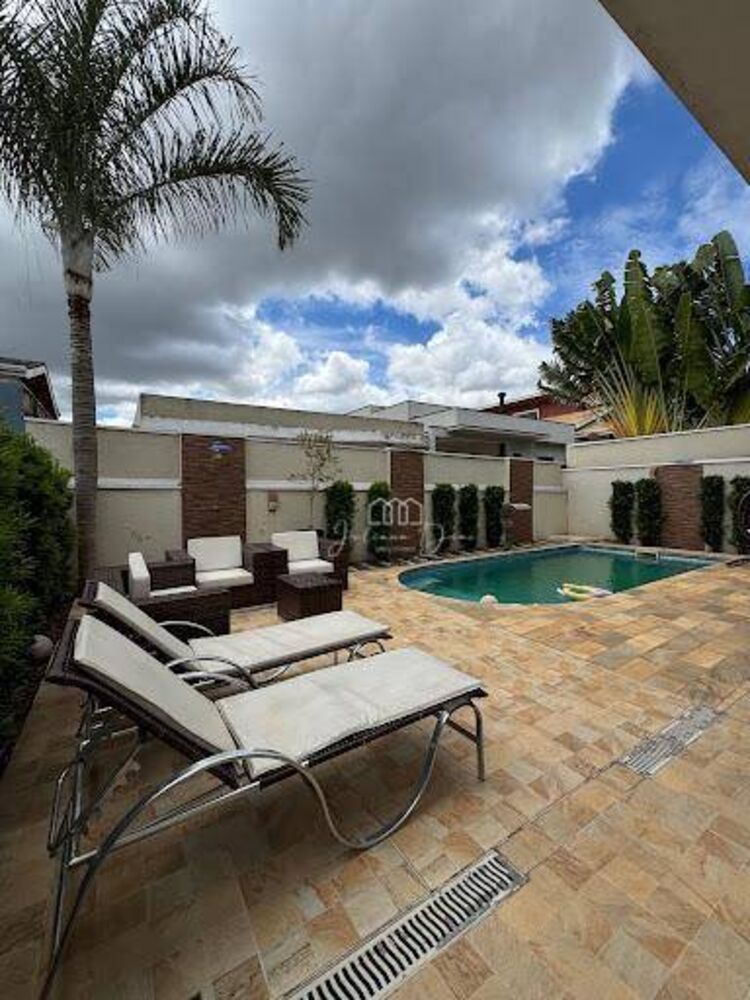 Sobrado à venda com 4 quartos, 260m² - Foto 3