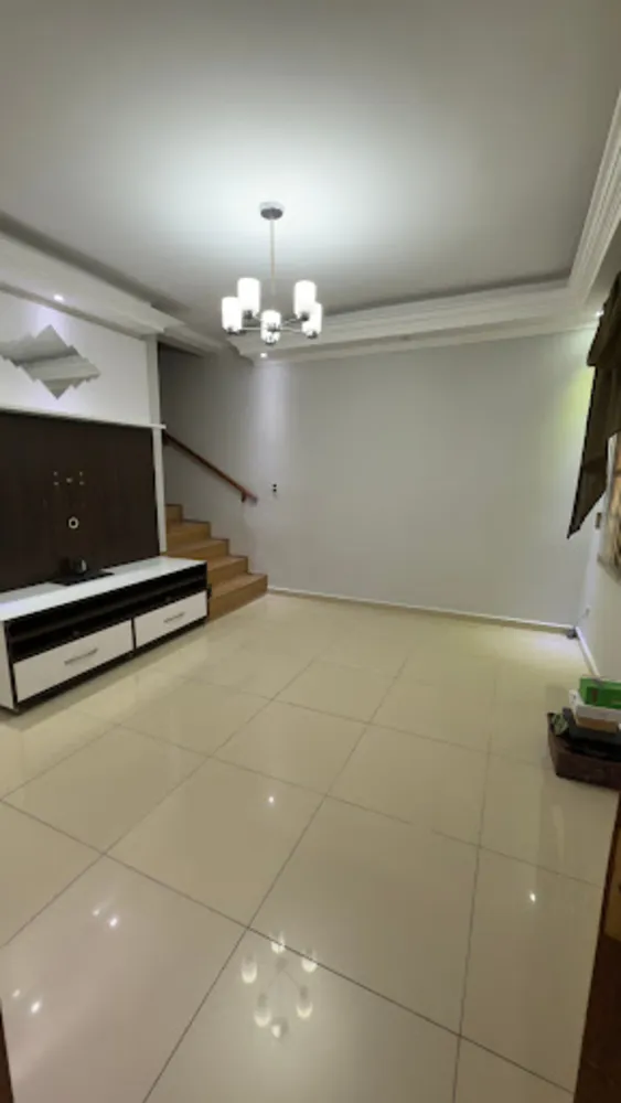 Casa, 3 quartos, 236 m² - Foto 4
