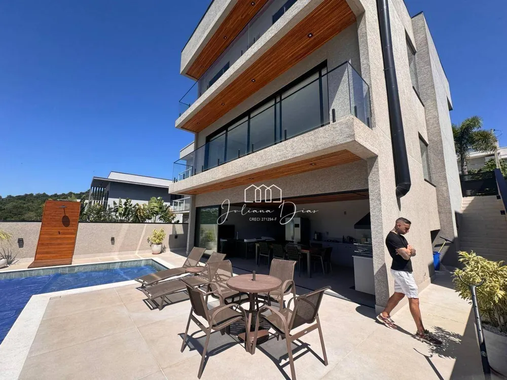 Sobrado, 4 quartos, 308 m² - Foto 1