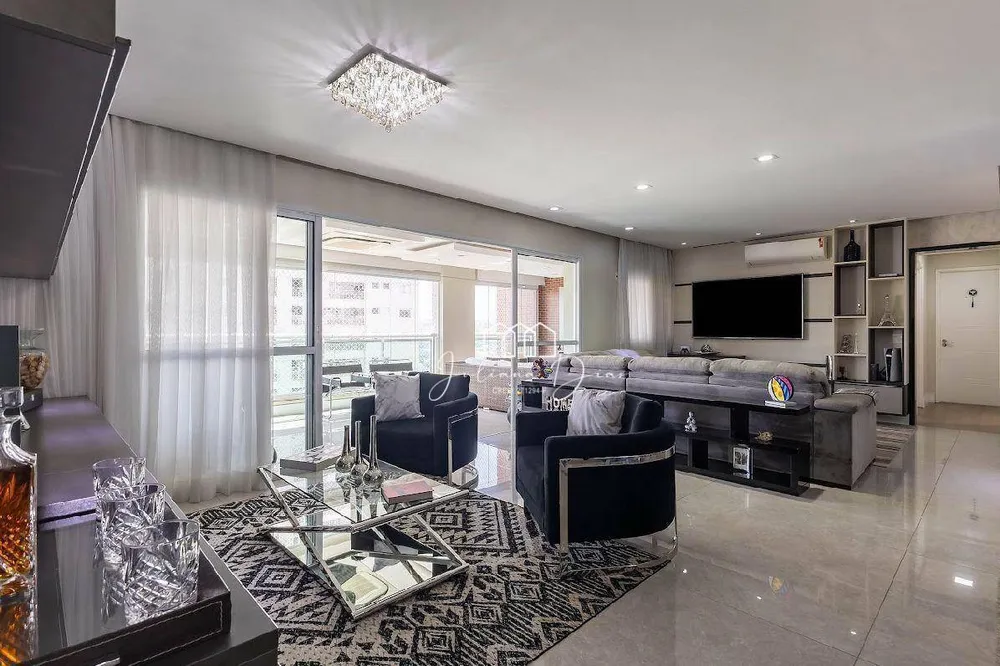 Apartamento, 3 quartos, 197 m² - Foto 1