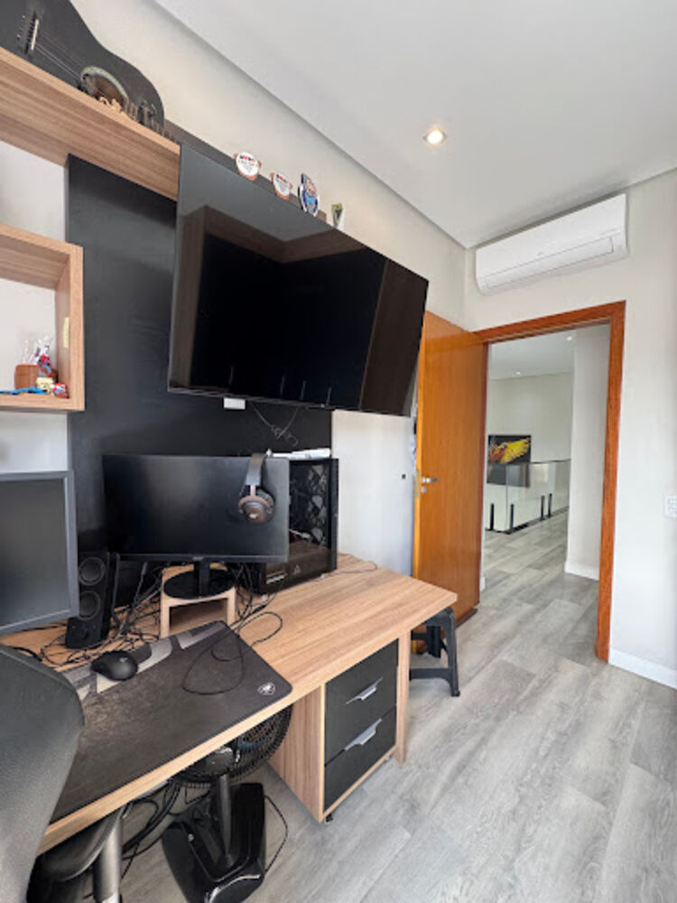 Sobrado, 4 quartos, 246 m² - Foto 2