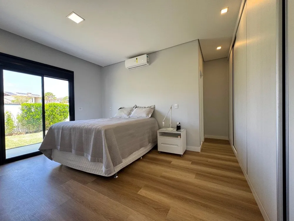 Sobrado, 5 quartos, 347 m² - Foto 1