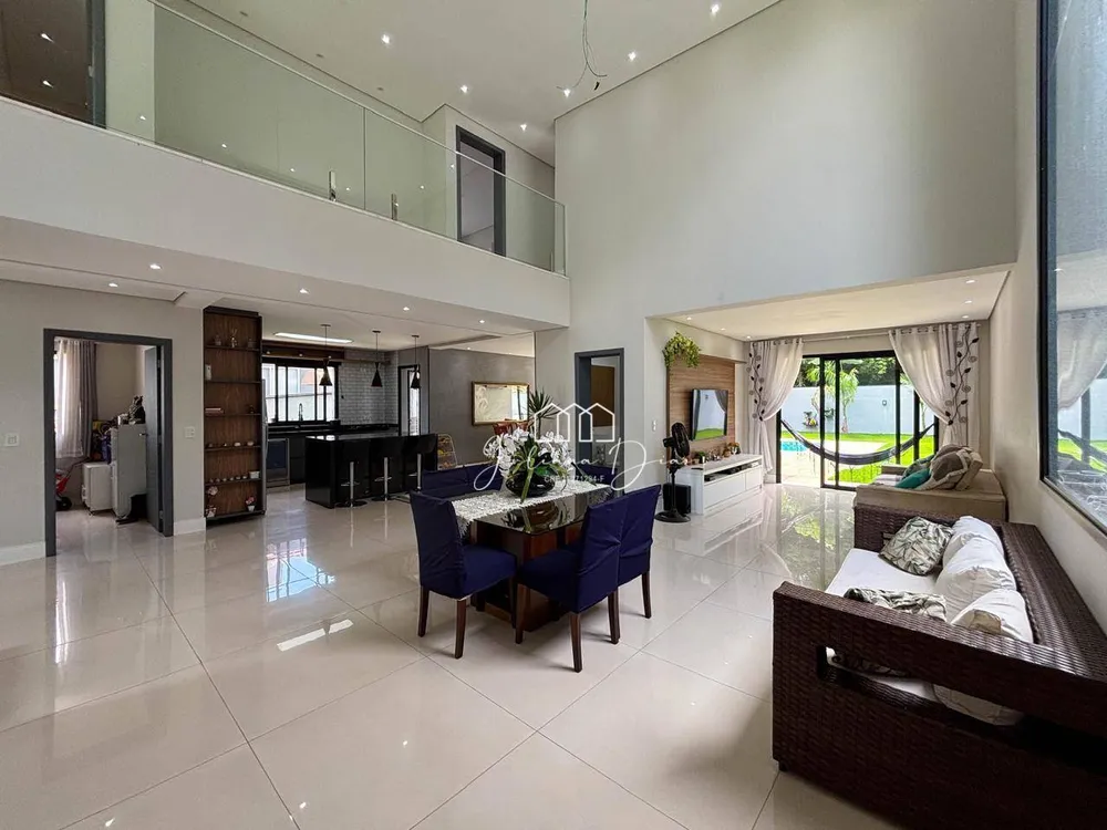 Sobrado, 5 quartos, 307 m² - Foto 4