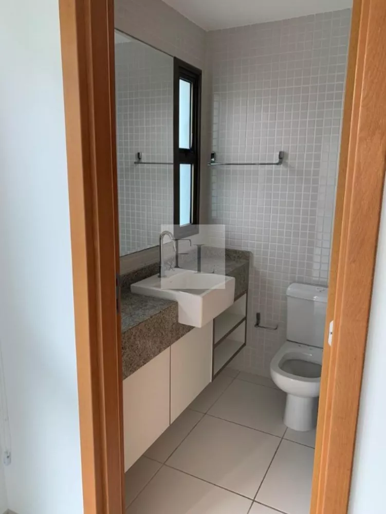 Apartamento à venda com 4 quartos, 238m² - Foto 2