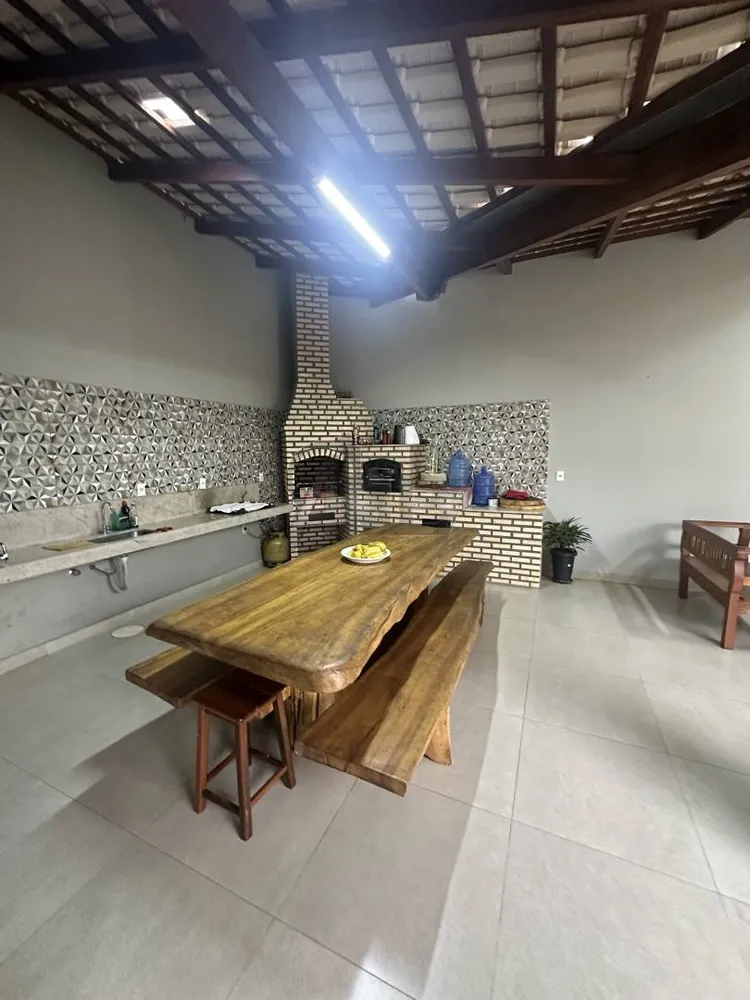 Casa, 4 quartos, 249 m² - Foto 2