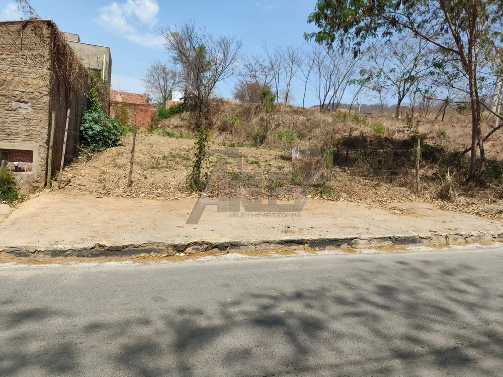 Terreno, 300 m² - Foto 1