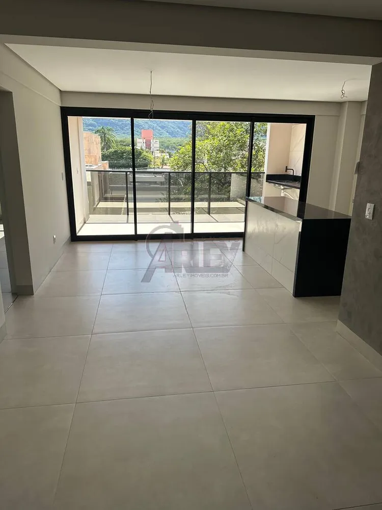 Apartamento, 3 quartos, 218 m² - Foto 2