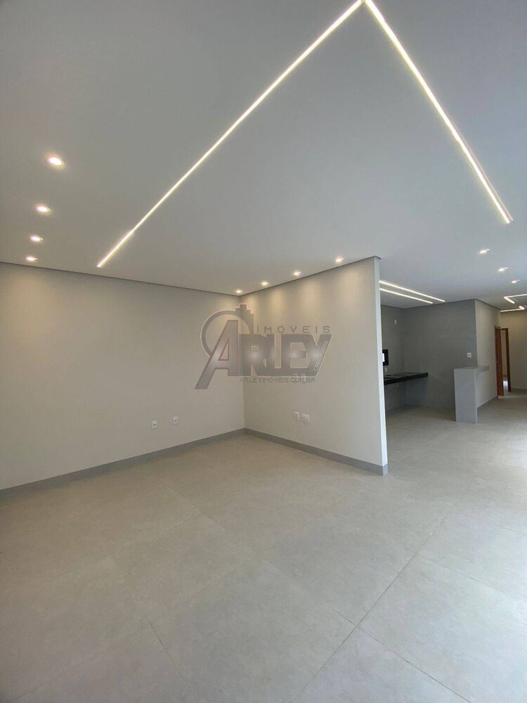 Casa à venda com 3 quartos, 160m² - Foto 4