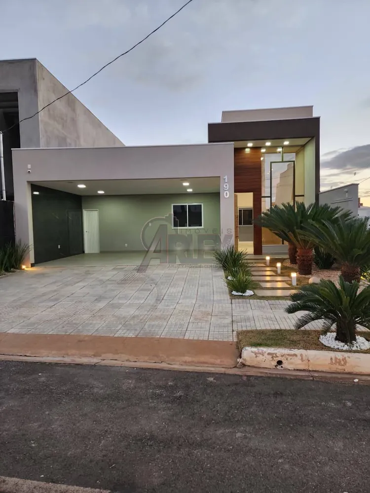 Casa, 4 quartos, 190 m² - Foto 1