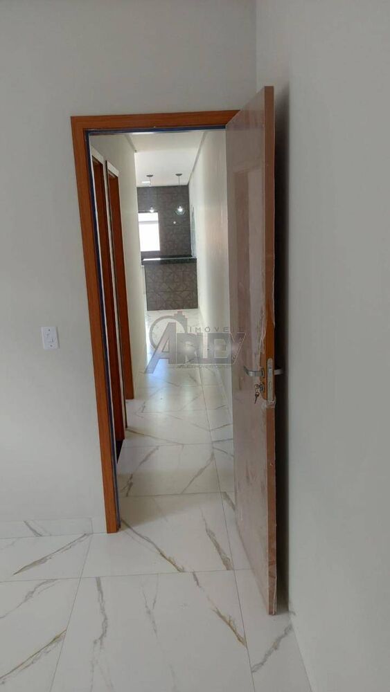 Casa à venda com 2 quartos, 48m² - Foto 3