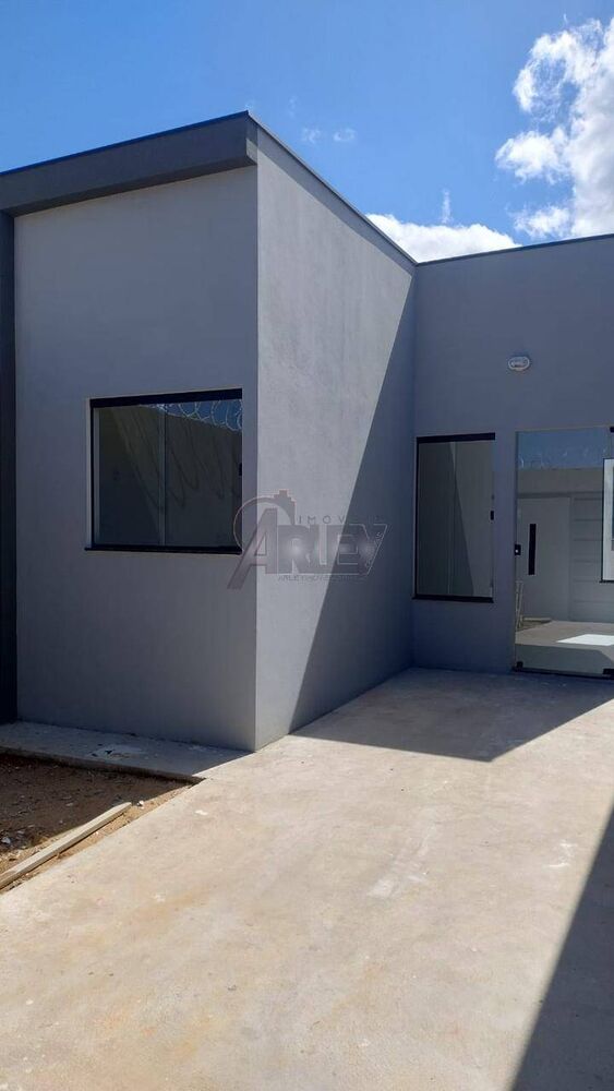 Casa à venda com 2 quartos, 48m² - Foto 2
