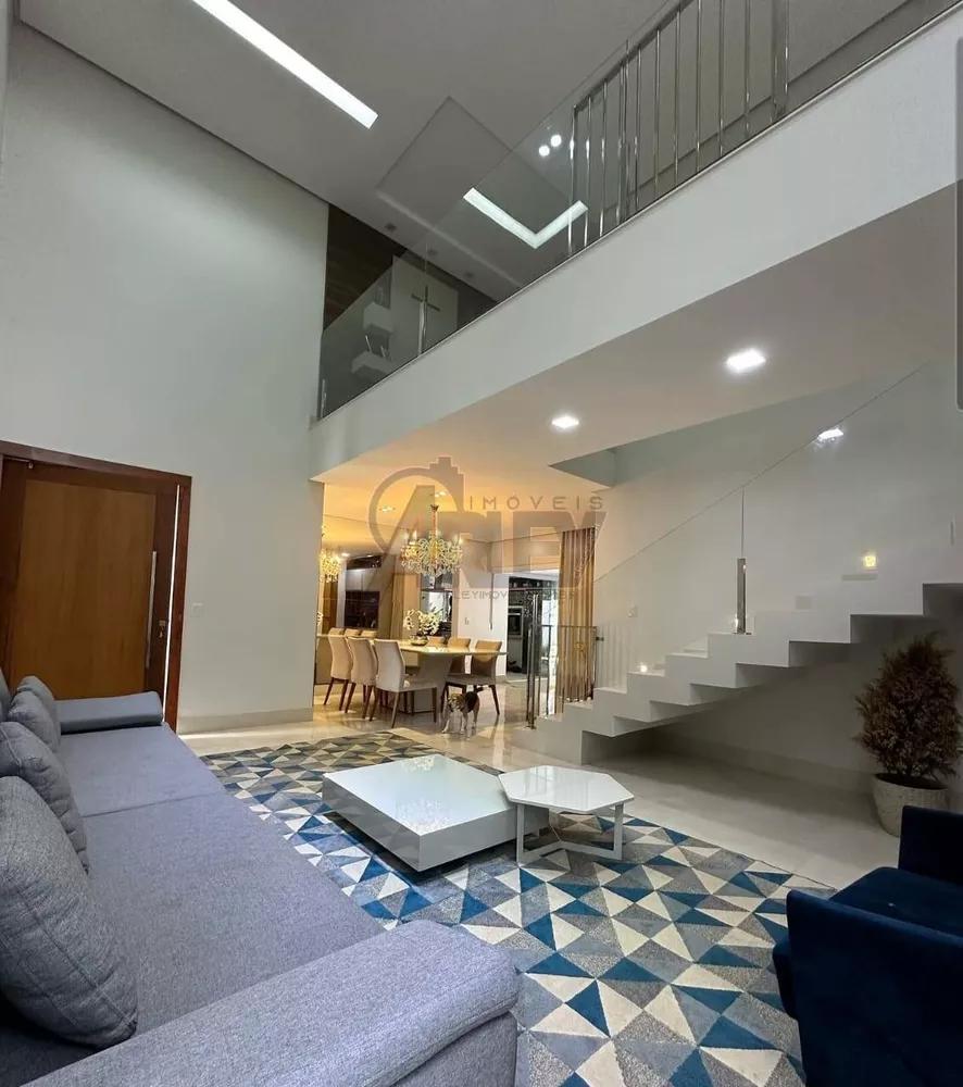 Casa à venda com 4 quartos, 280m² - Foto 2