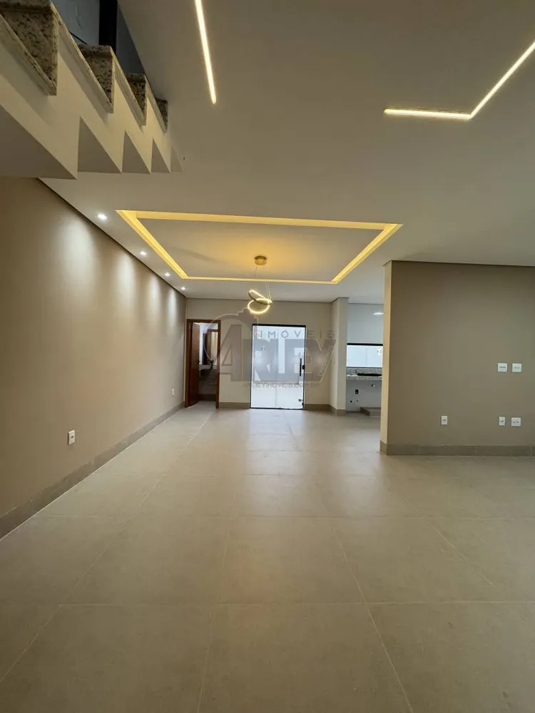 Casa, 3 quartos, 180 m² - Foto 3