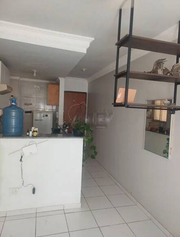 Apartamento à venda com 3 quartos - Foto 2
