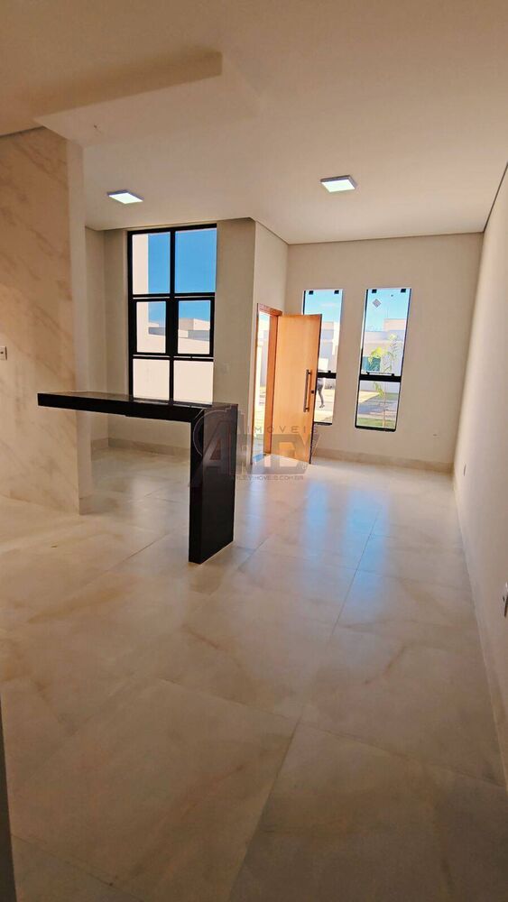 Casa à venda com 3 quartos, 150m² - Foto 4