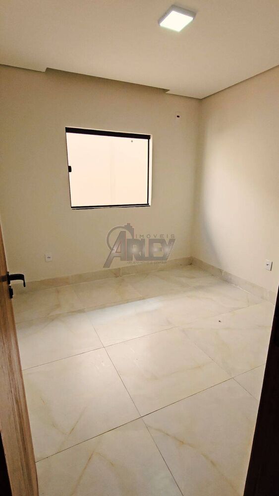 Casa à venda com 3 quartos, 150m² - Foto 3