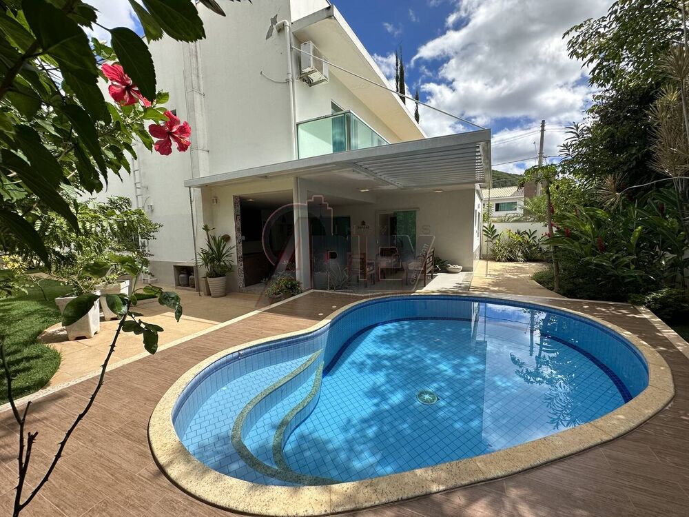 Casa, 4 quartos, 360 m² - Foto 1