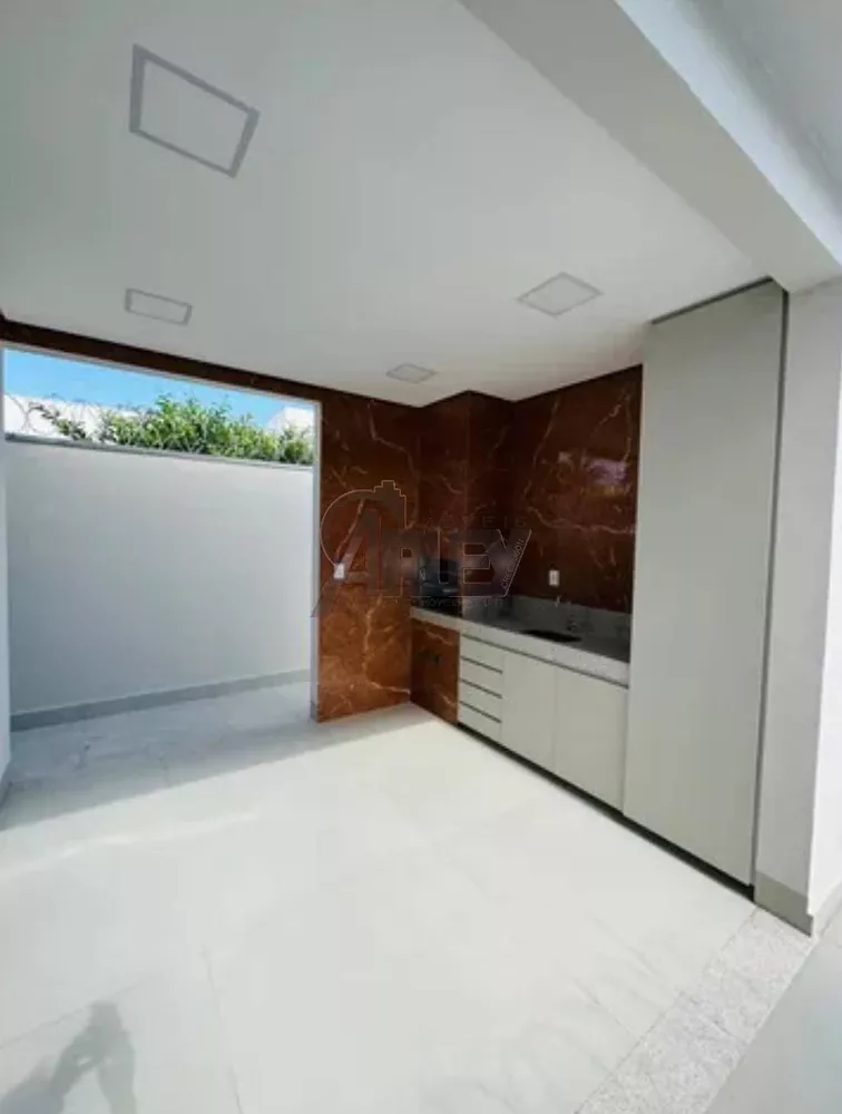 Casa à venda com 3 quartos, 149m² - Foto 4