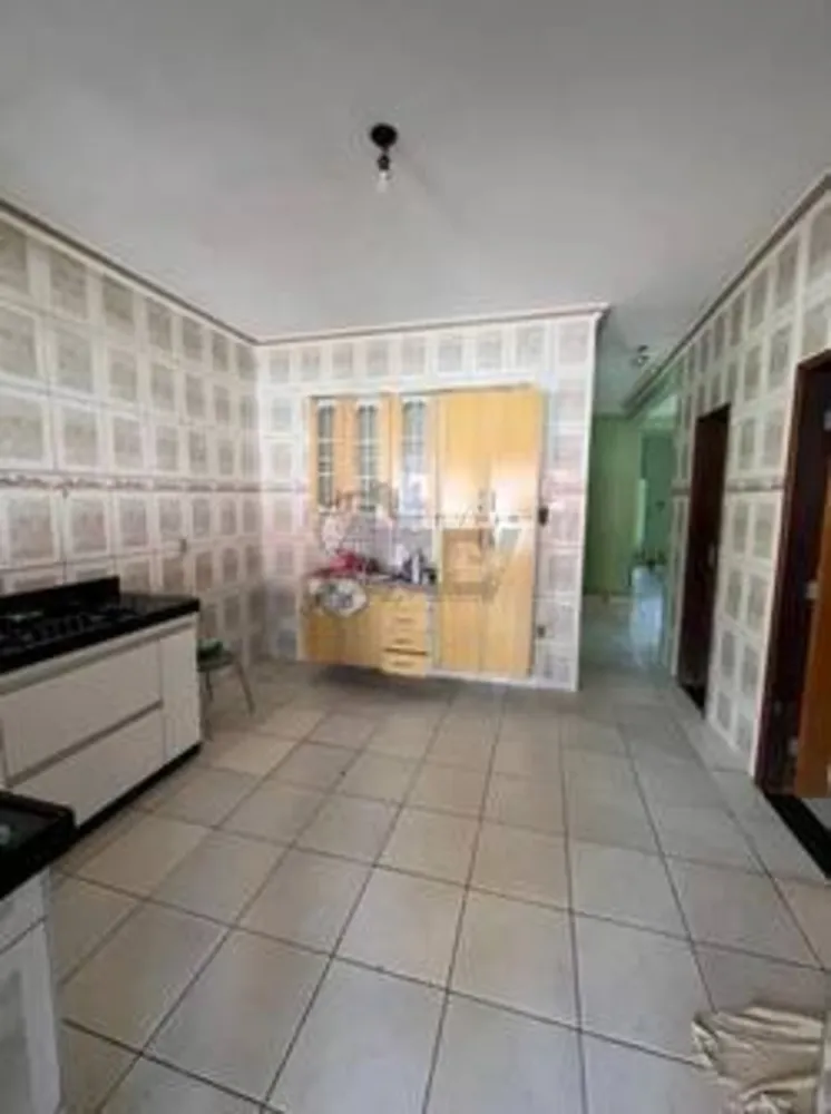 Casa, 3 quartos, 200 m² - Foto 9