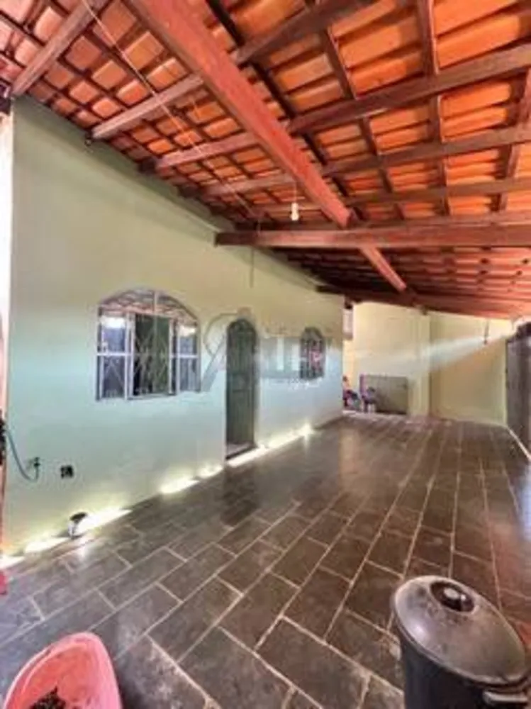 Casa, 3 quartos, 200 m² - Foto 1