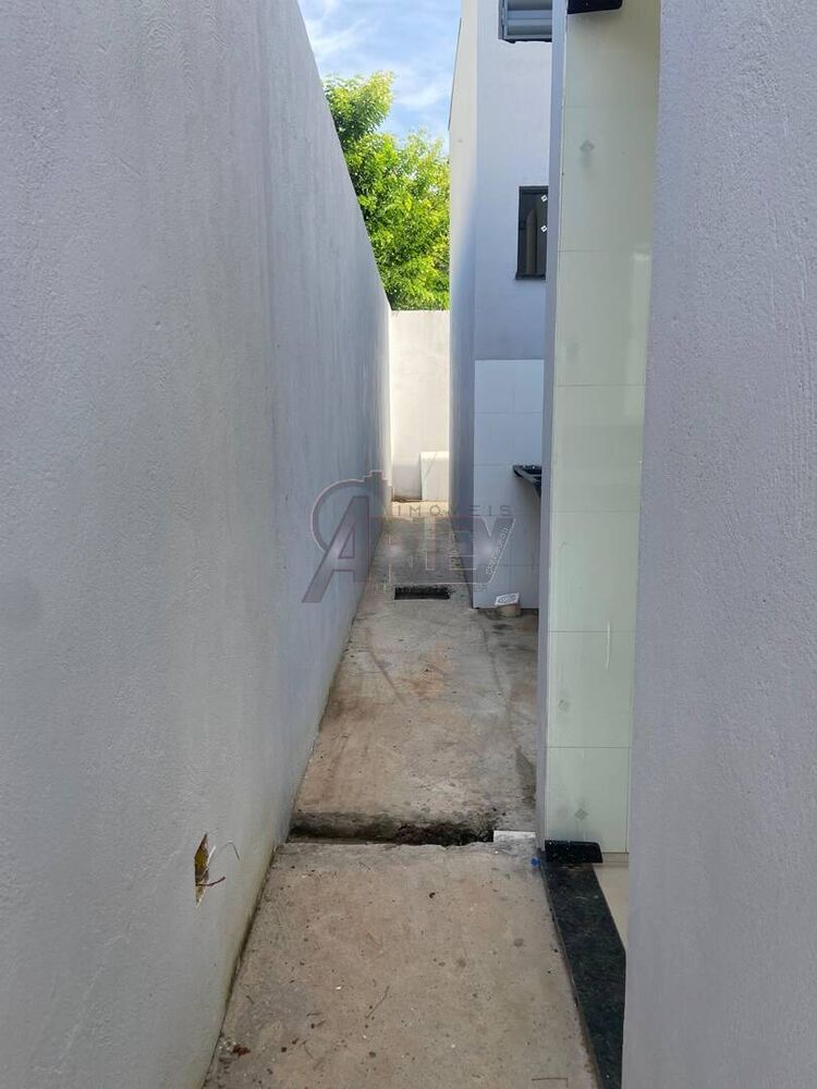 Casa à venda com 3 quartos, 64m² - Foto 4