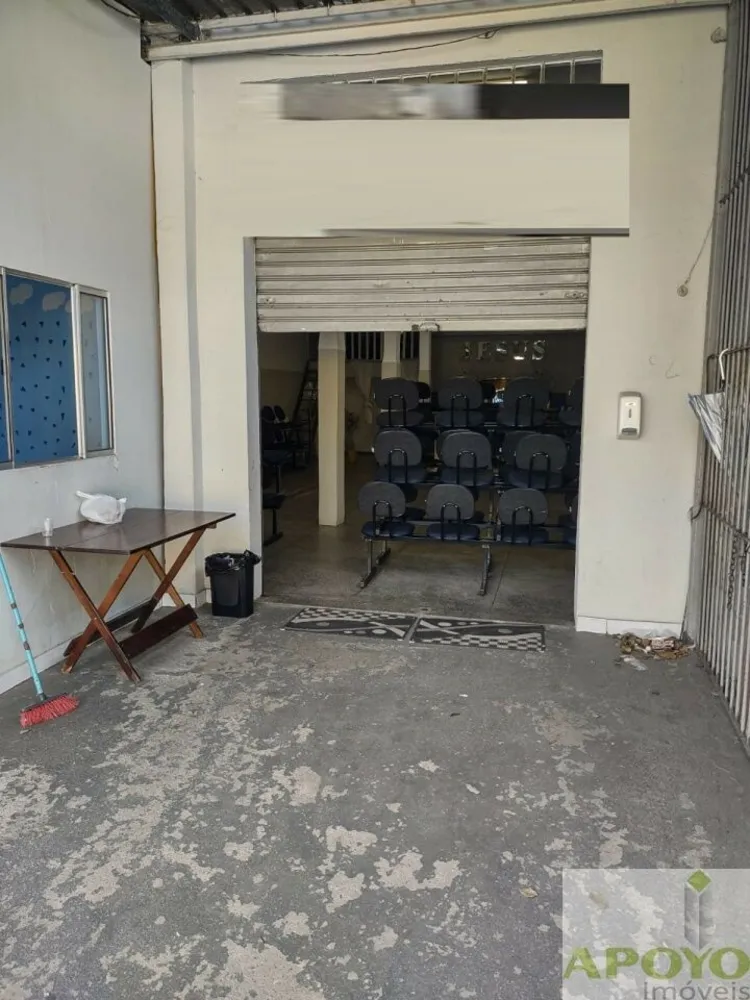 Casa, 3 quartos, 240 m² - Foto 2
