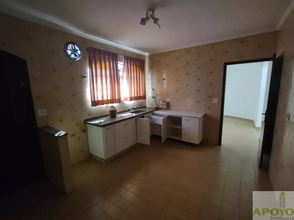 Casa à venda com 3 quartos, 174m² - Foto 7