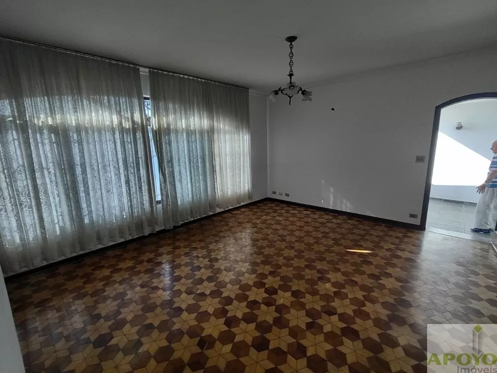 Casa à venda com 3 quartos, 174m² - Foto 2