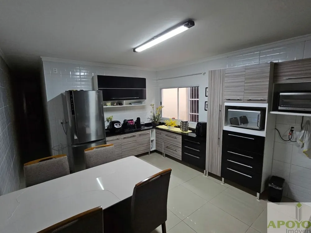 Casa, 3 quartos, 256 m² - Foto 8