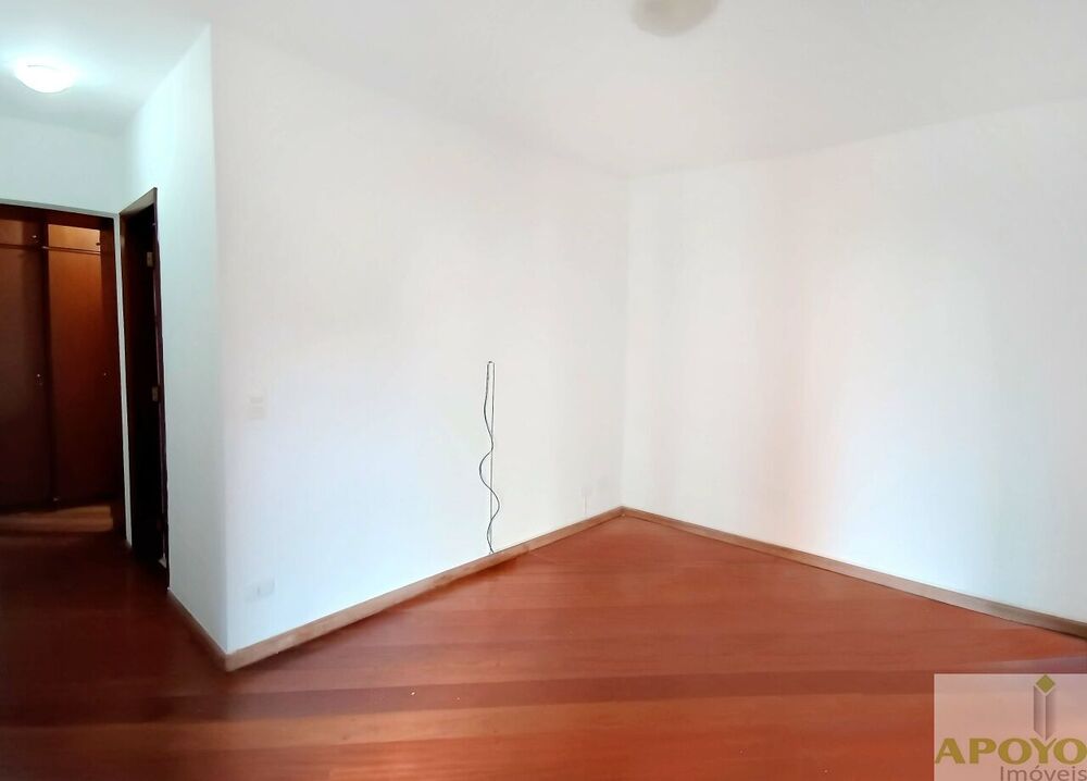Apartamento para alugar com 3 quartos, 170m² - Foto 3